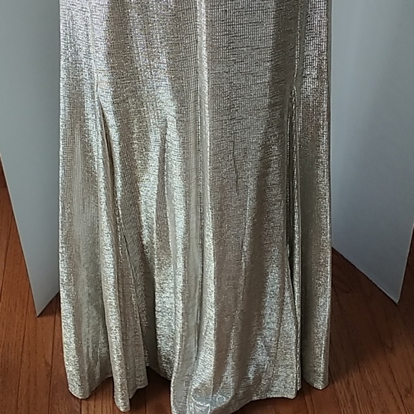 Tahari ASL, Metallic Long Gown, Sz 2 - Picture 7 of 16